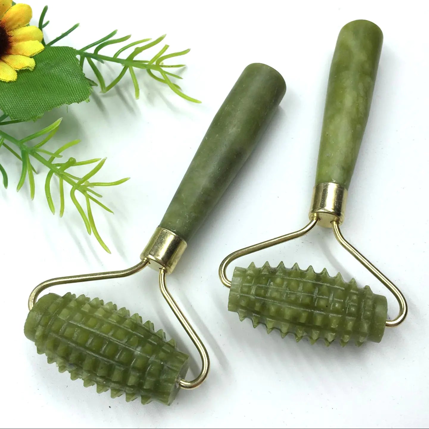 Jade Roller Facial Massage Tool